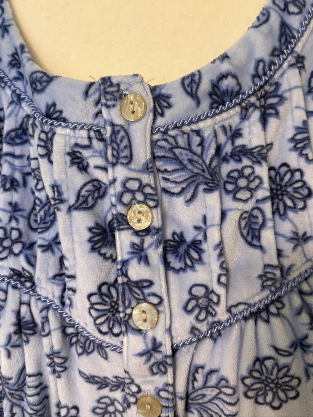 ARIA Blue Floral Fleece Sleep Shirt/Robe Size Large